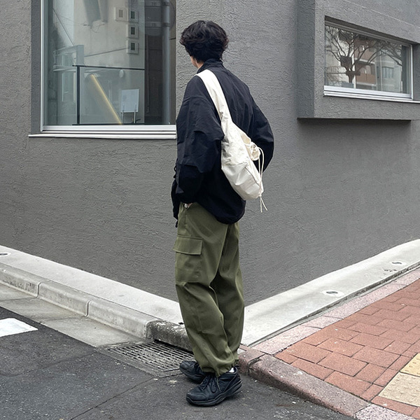 ヌグ　ユニセックスミリタリージャケット ユニセックスミリタリージャケットダウンnugu