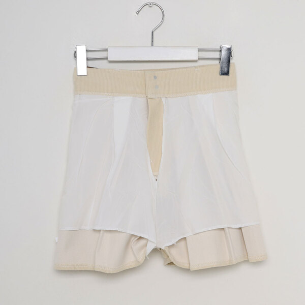 ブリーフィング✴︎コーデュロイスカート白Mサイズ ブリーフィング✴︎コーデュロイスカート白Mサイズ