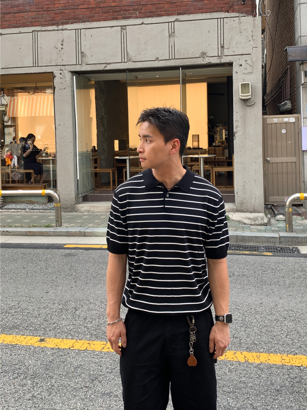 ストライプカラーニット