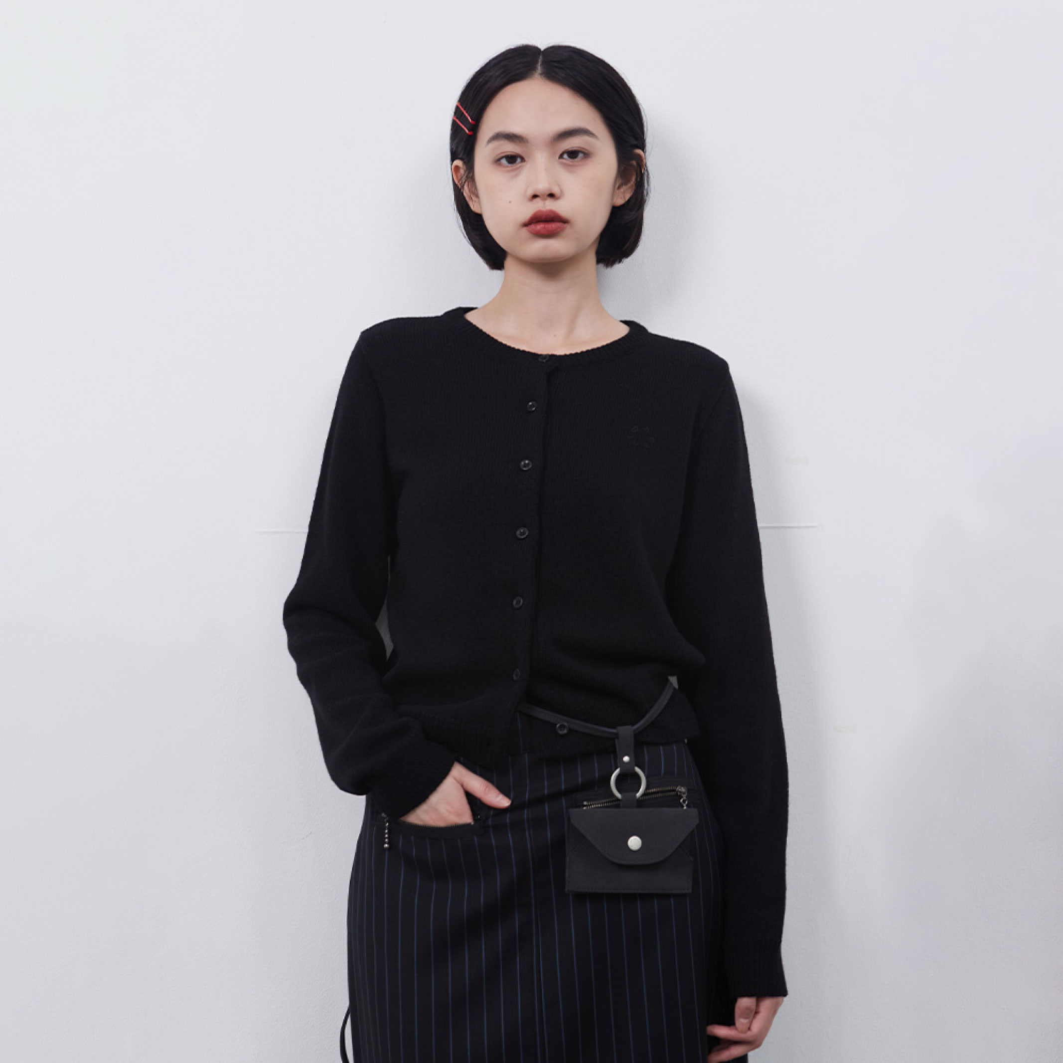 basic standard cardigan, black