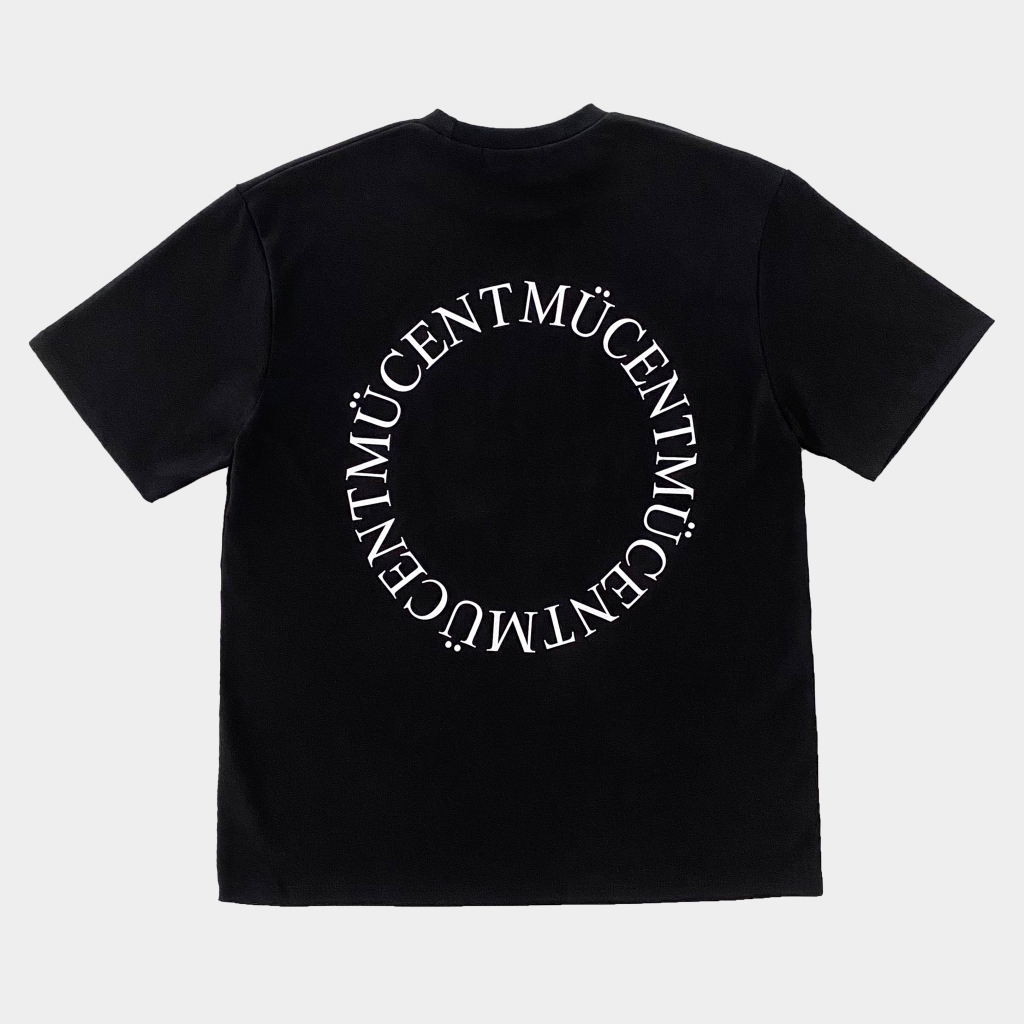 MUCENT SIGNATURE BACK LOGO T (MAN, BLACK) | ファッション通販