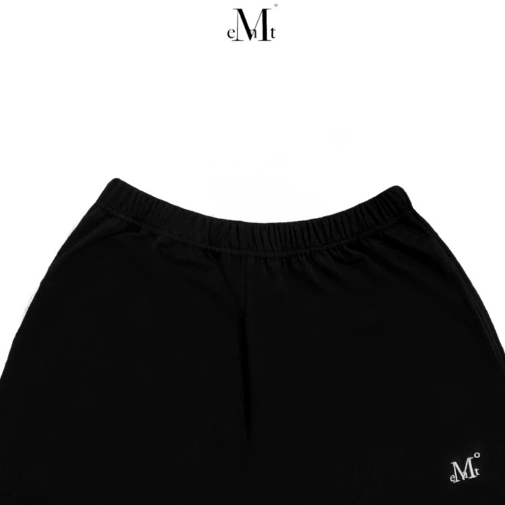 【MUCENT】 SIGNATURE ARC BACK LOGO SWEAT PANTS UNISEX MUCENT】 SIGNATURE ARC BACK LOGO SWEAT PANTS UNISEX (MUCENT