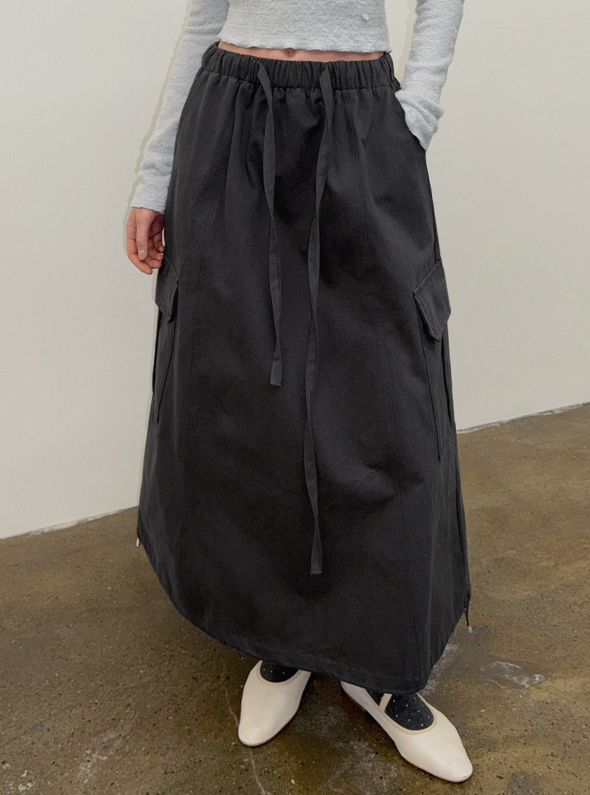 Belne Two-Way Cargo Pocket Long Skirt