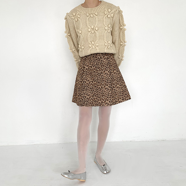 verybrain ヒョウ柄スカート　ピンクベージュ verybrain ヒョウ柄スカート ピンクベージュ very brain🐻ニット