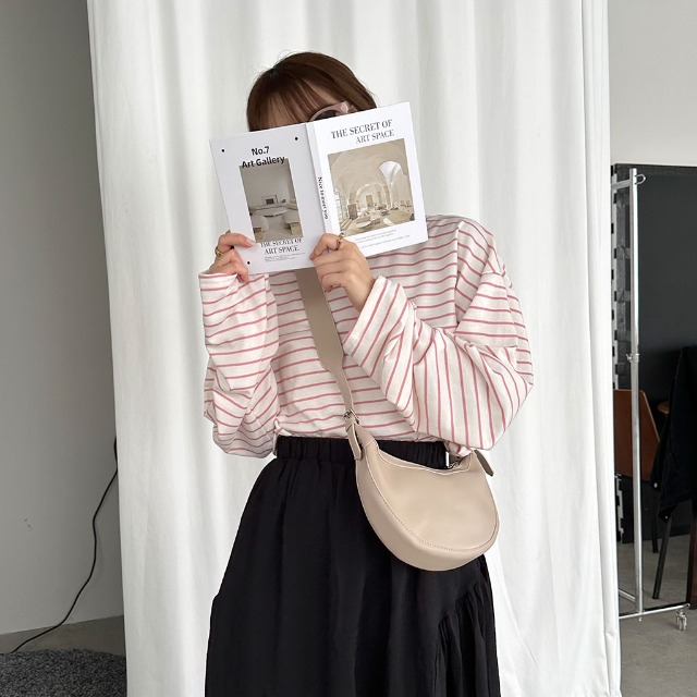 オーバーフィットボーダーTシャツ