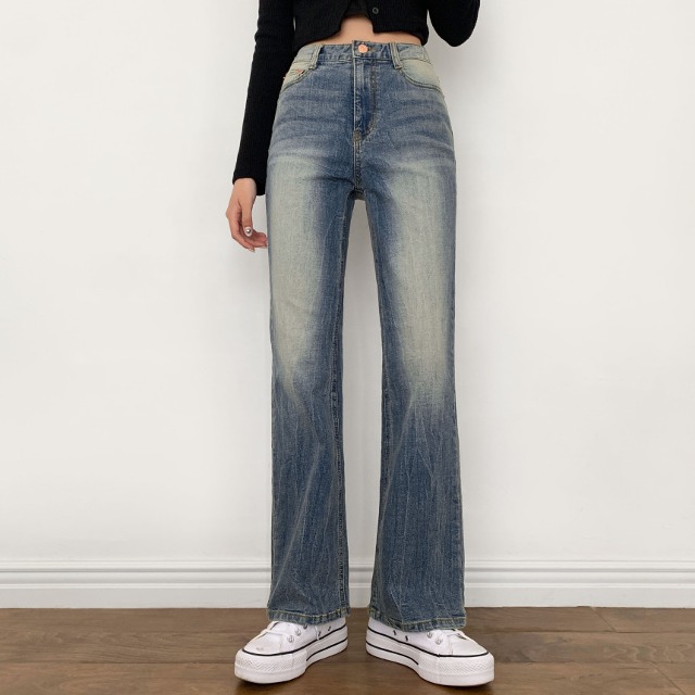 ウォッシュスリムブーツカットデニムパンツ
