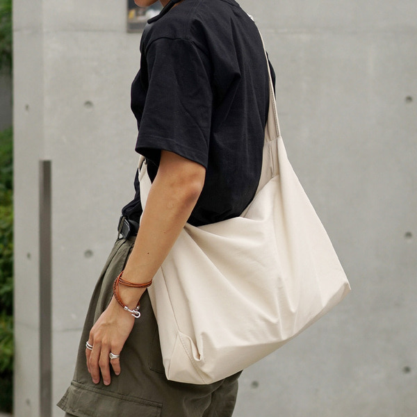 ベーシックビッグショルダーバッグ | ファッション通販サイト NUGU