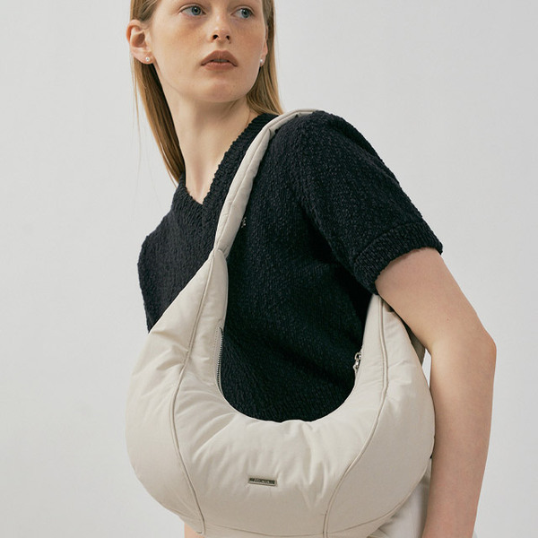 ★韓国★FOLNUA★PADDED OVAL BAG★パッド入りバッグ コットン★ FOLNUA l フォルニュア