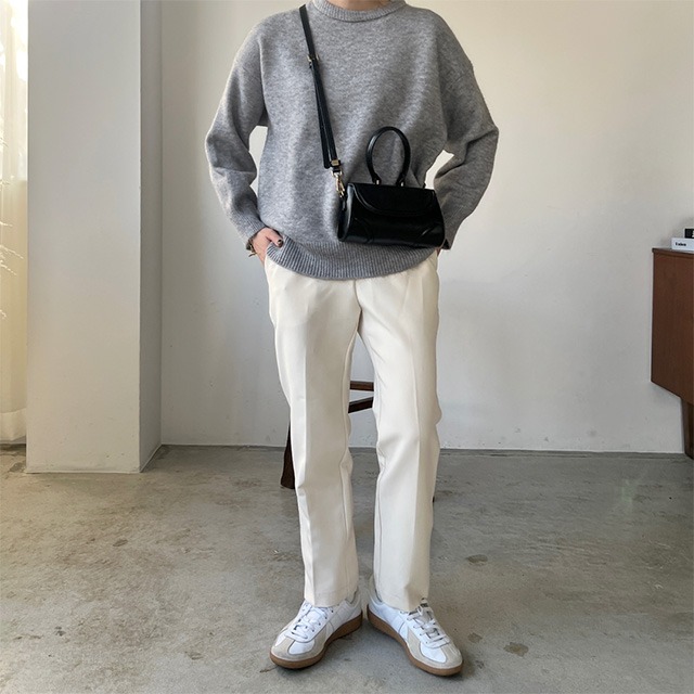 ストレートスリムスラックス