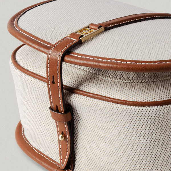 【美品】FOLNUA フォルニュア CLASSIC LOGO POCHE BAG FOLNUA CLASSIC LOGO POCHE BAG BROWN - STITCH | ファッション