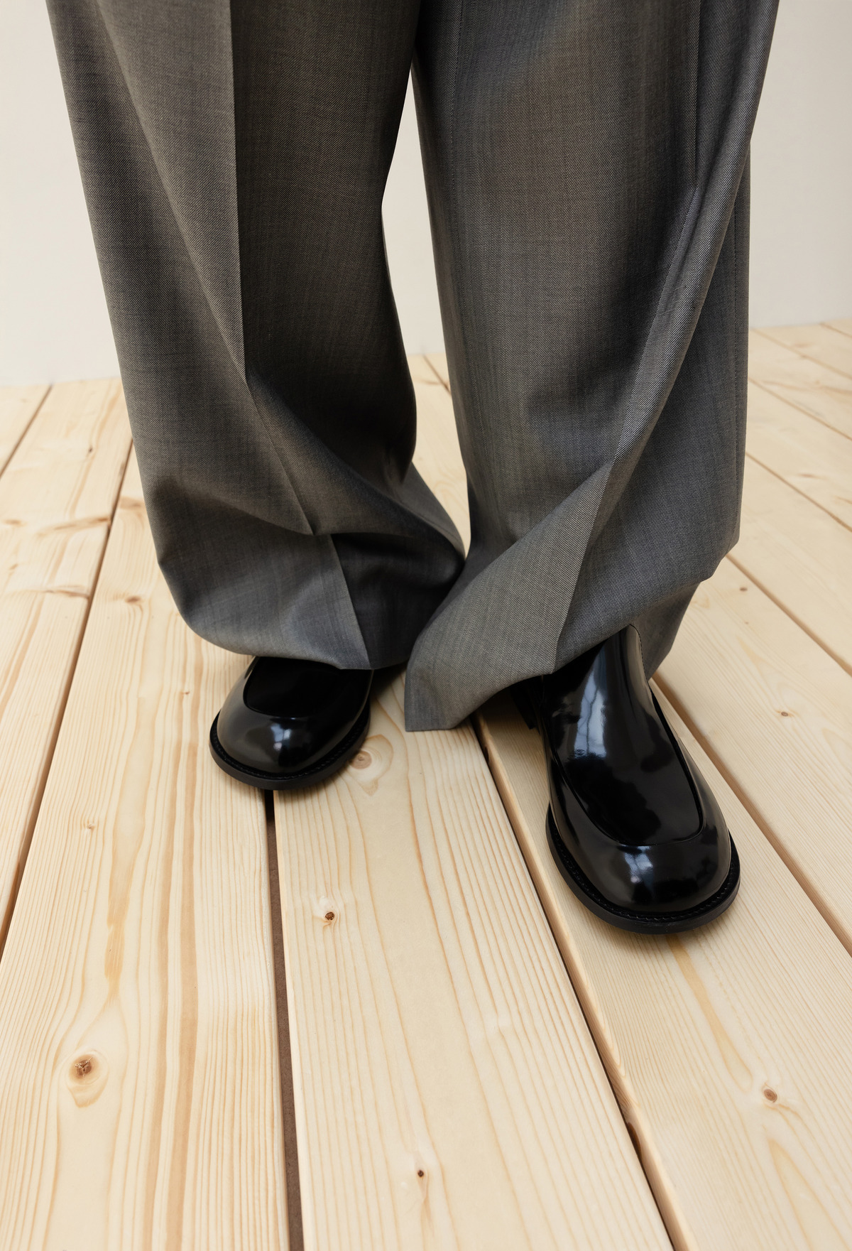 Round-toe Puffy Loafers Matte Black