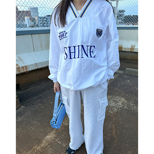 SHINE Vネックナイロンスウェット | ファッション通販サイト NUGU