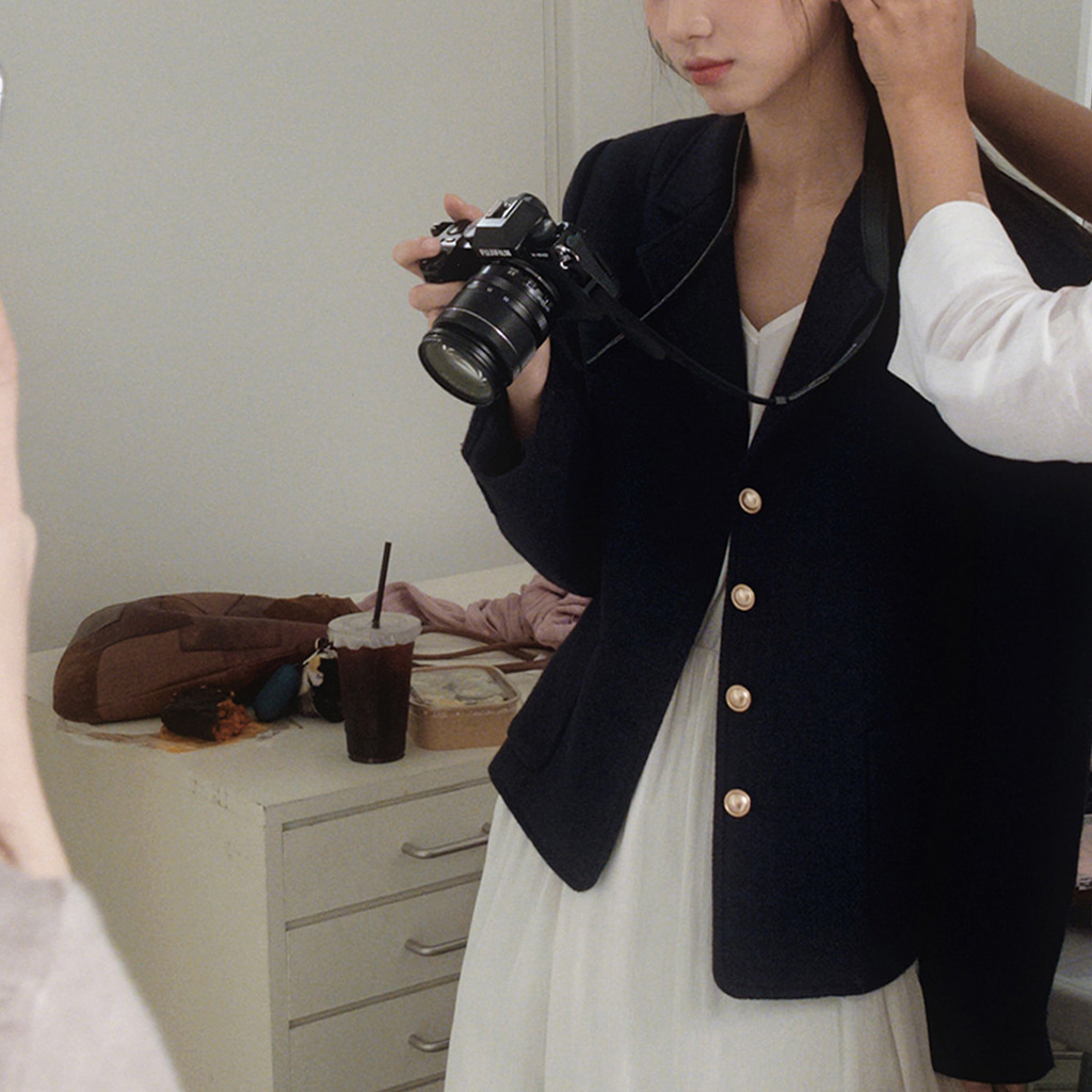 ゴールドボタンツイードジャケット