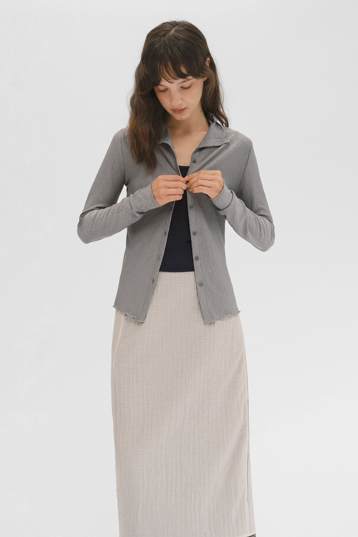 Pomi pleats blouse (light gray)
