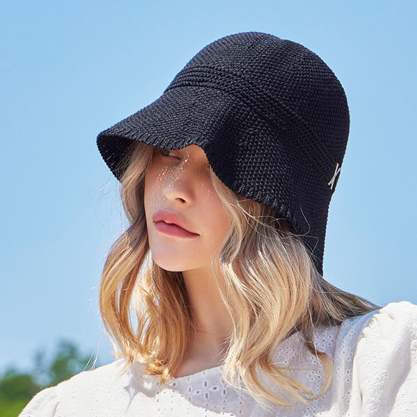 Stud logo summer knit bucket hat Black | ファッション通販
