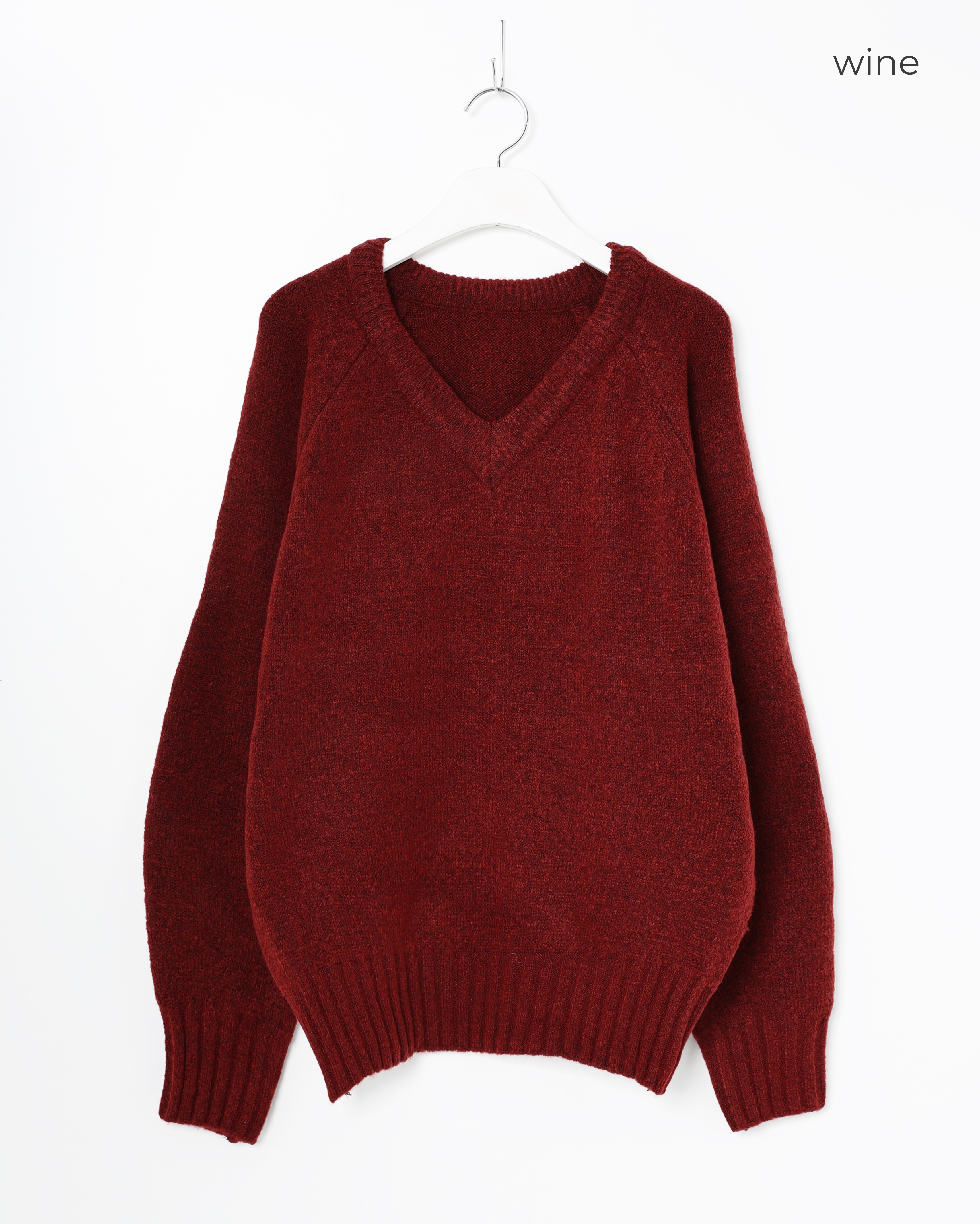 Vネックベーシックニット | ファッション通販サイト NUGU 【即完売品