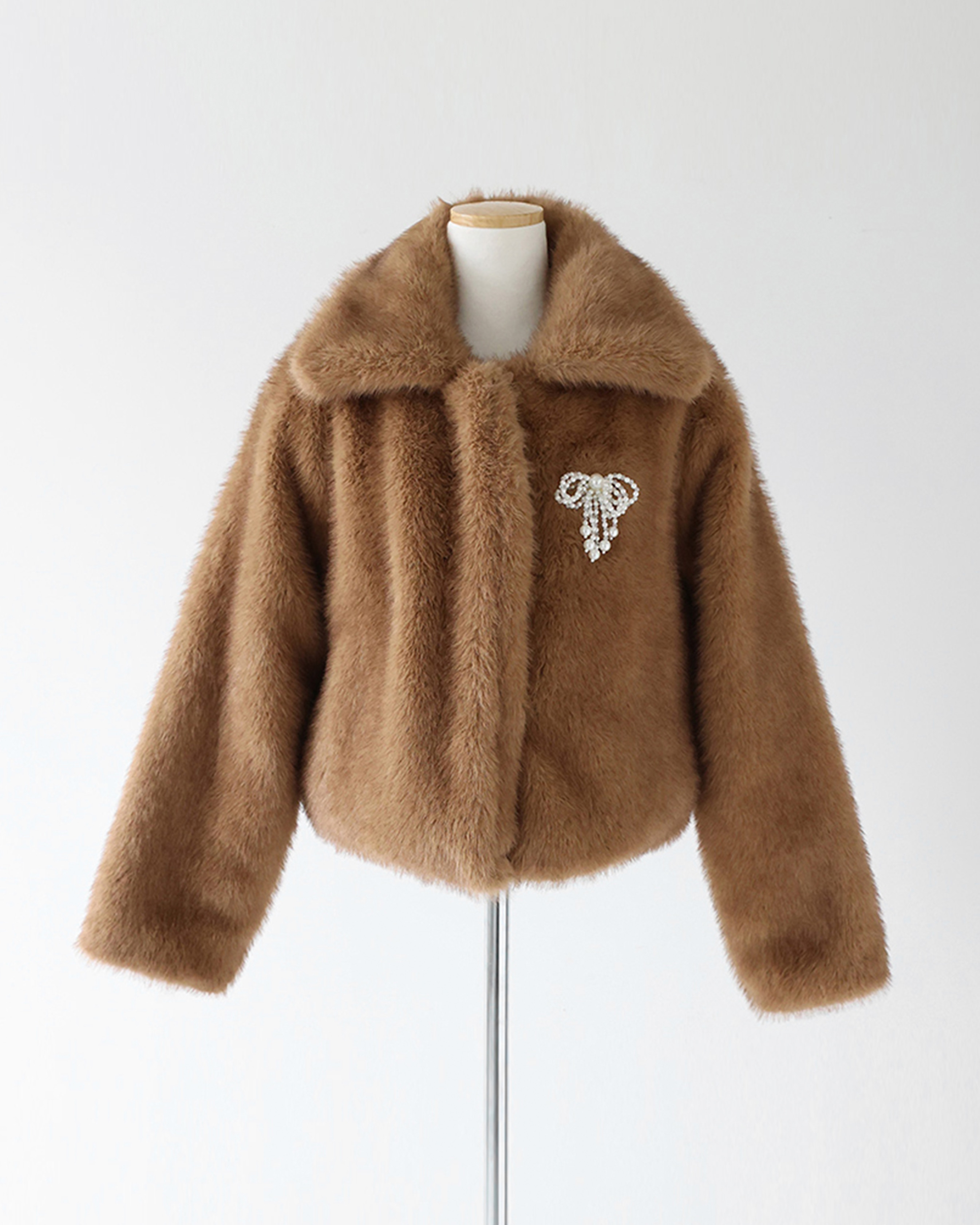 ORIGINAL)カラーファージャケット(ブローチセット) | ファッション通販