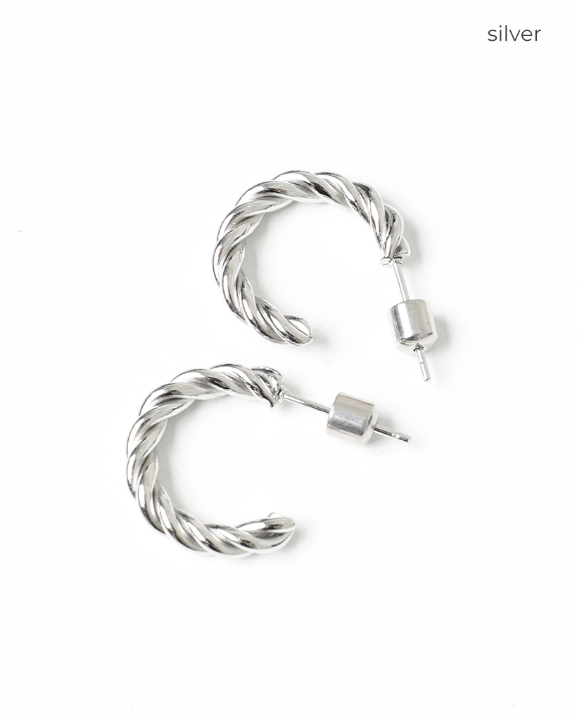 極美品 ツイストデザインCCロゴピアス CHANEL 美品 シャネル キラキラ ツイスト ココマーク ピアス