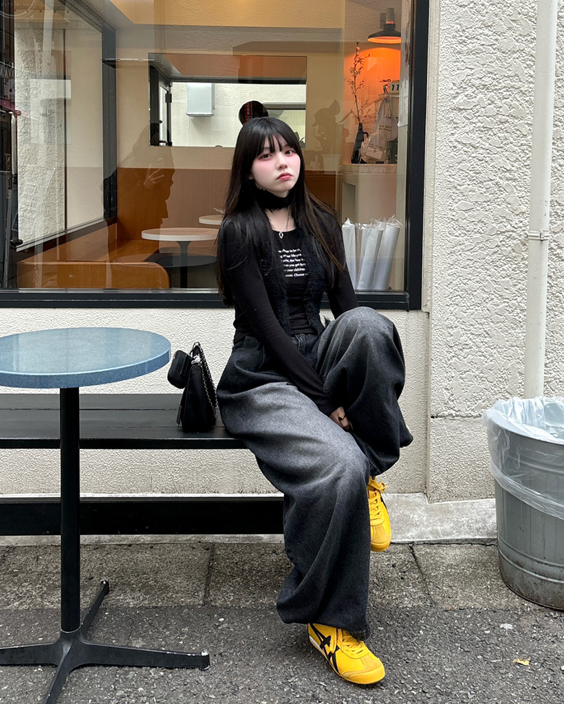 レタリング長袖Tシャツ