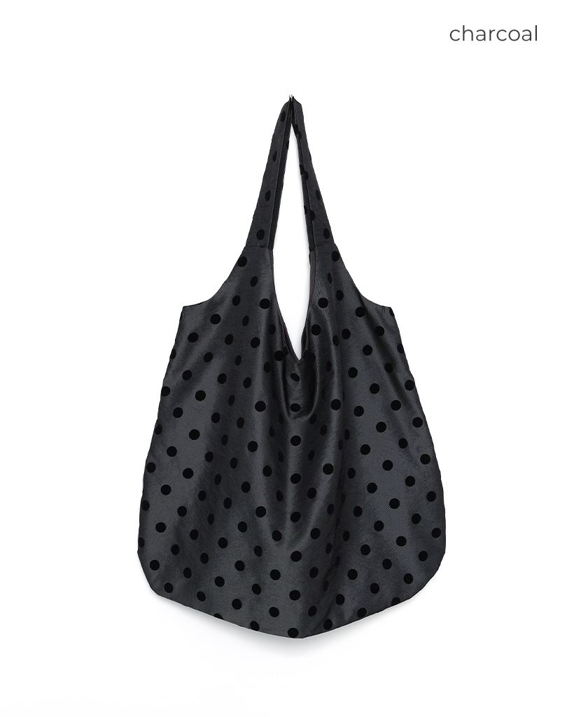 ショルダーバッグ・ポシェット [LIYUR] Slime Puffer Bag _Black ドットショルダーバッグ | ファッション通販サイト NUGU