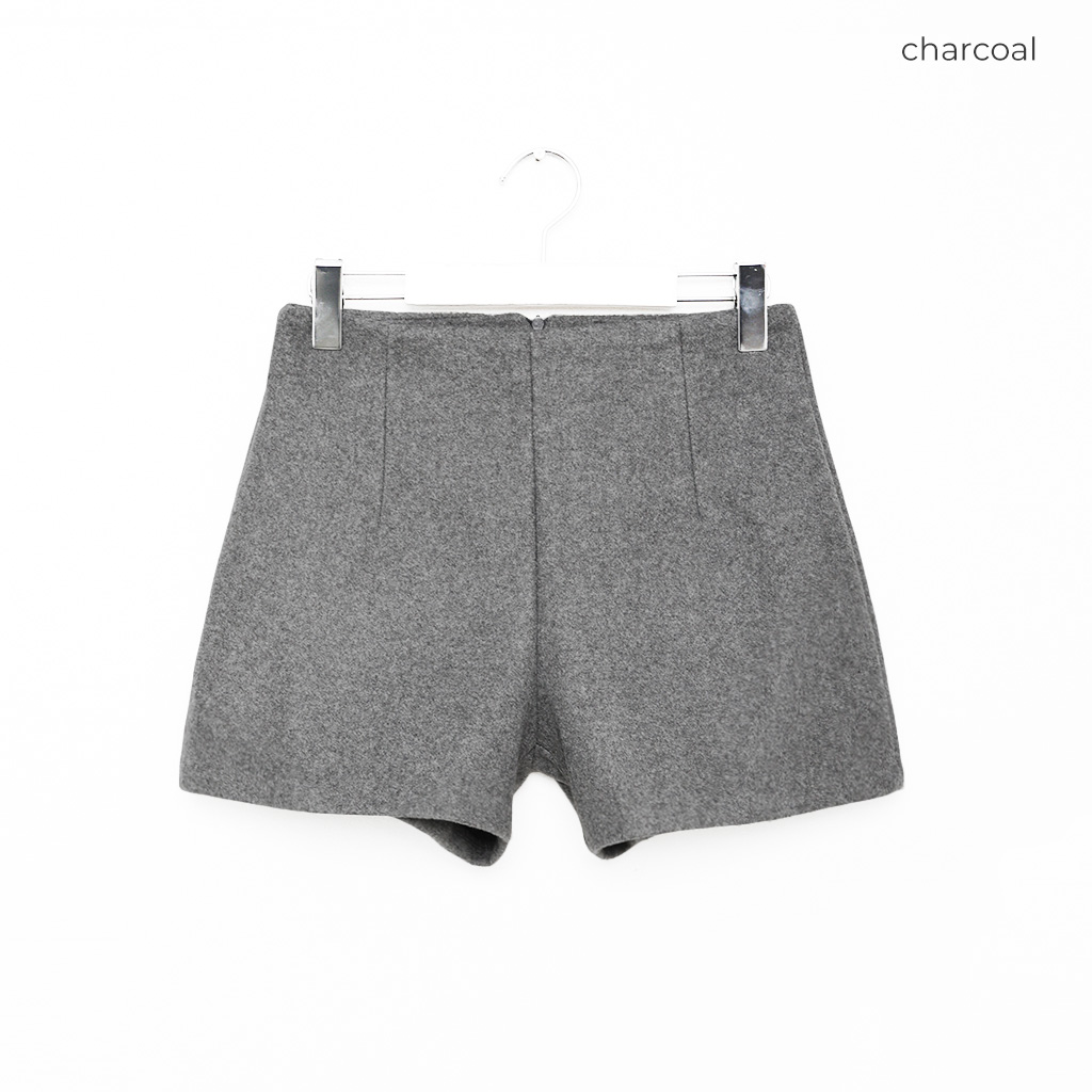 【正規品】　d.i.a. サイドファスナー付き　ショーパン 正規品】 d.i.a. サイドファスナー付き ショーパン デニム超