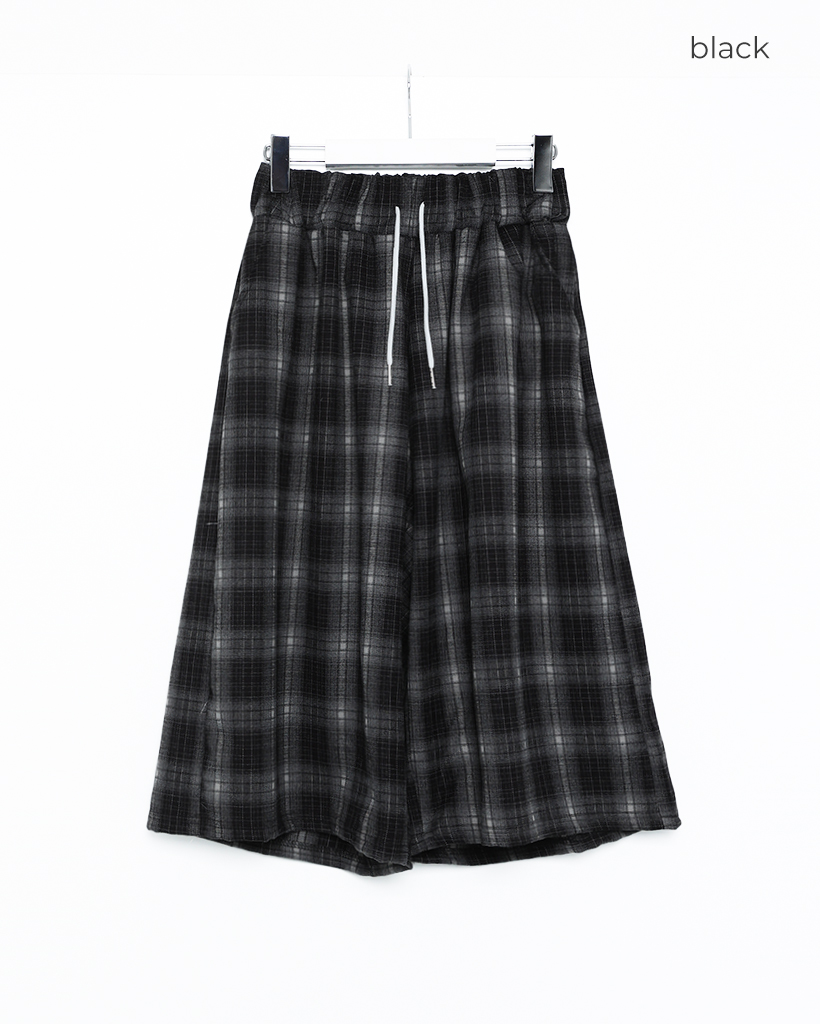 幸　未使用に近い　チェック柄ハーフパンツ　fig london 日本製】チェック柄ハーフパンツ（その他パンツ）｜DOUBLE JAPAN