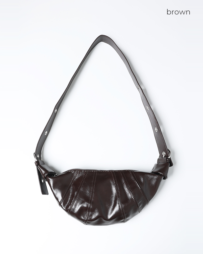 レザークロワッサンショルダーバッグ | ファッション通販サイト NUGU
