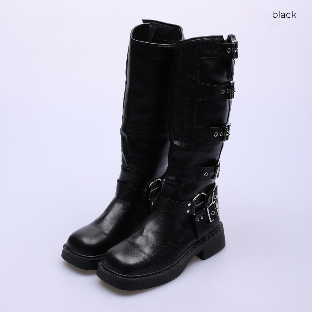 ペリーコ　黒 ロングブーツ バックル付き PELLICO（ペリーコ）の「BANDA アネッリ サトゥルノ 2.5cm