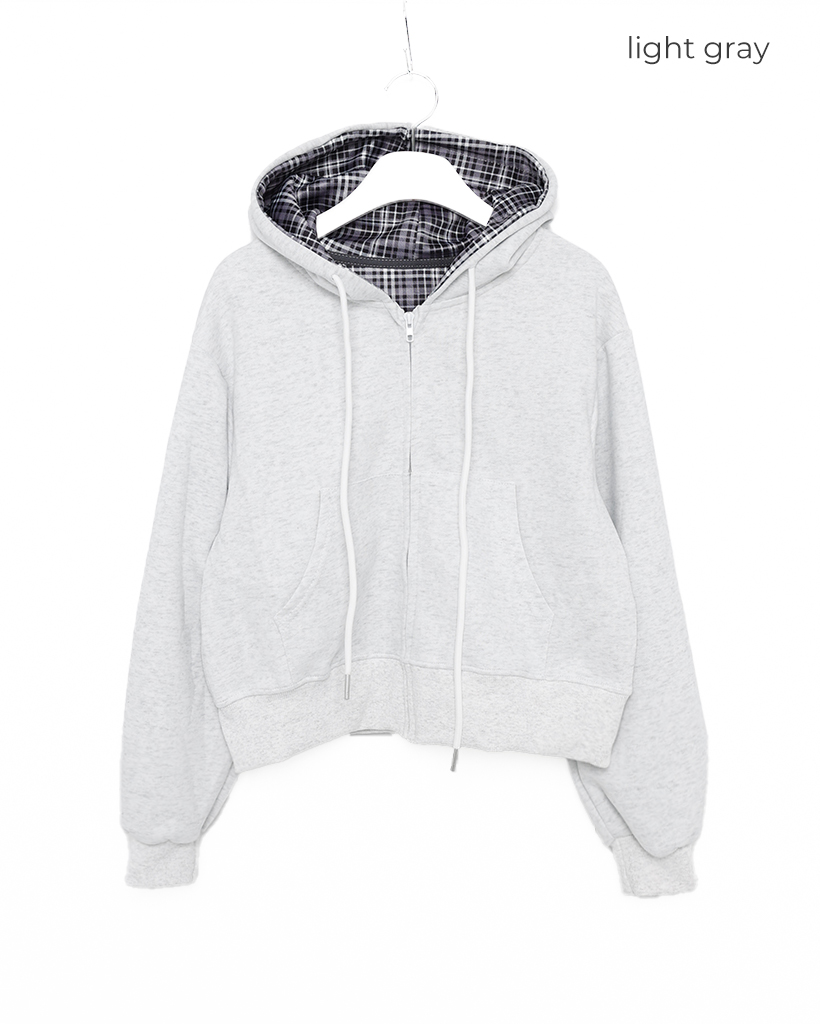 Chaos ダークグレー フード付きクロップドパーカー　未使用❣️ Chaos ダークグレー フード付きクロップドパーカー 未使用