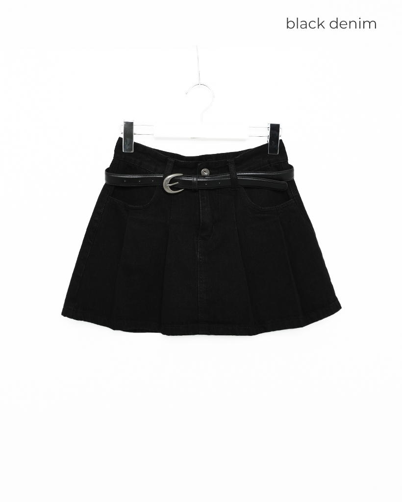 d.i.a. ミニスカート 黒　新品未使用 miniministore ボックスプリーツスカート ミニスカート黒