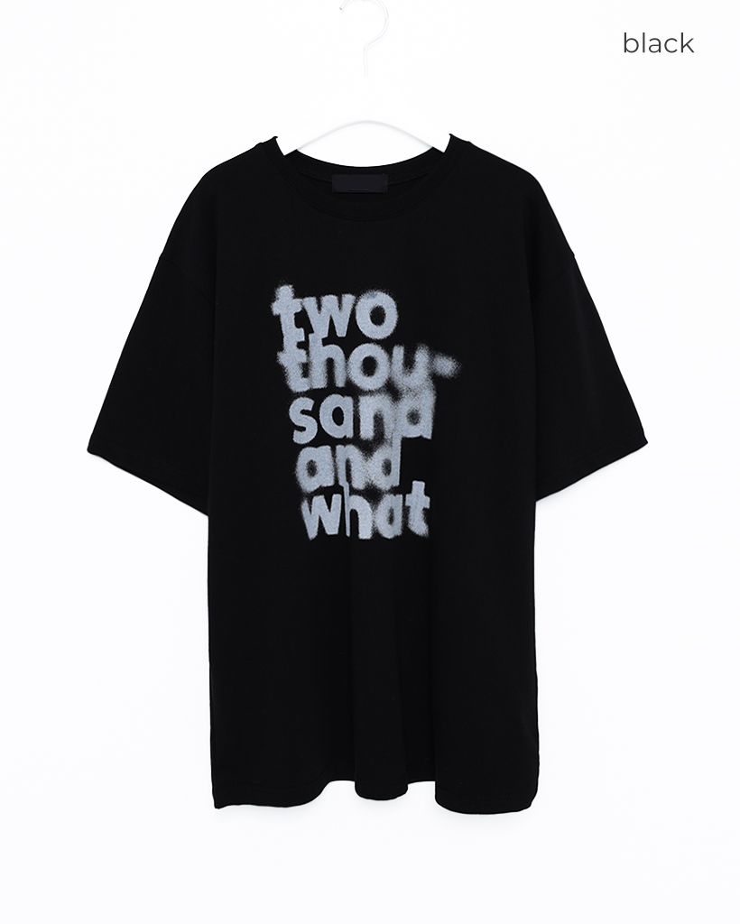 ユニセックス）ノイズレタリングハーフTシャツ | ファッション