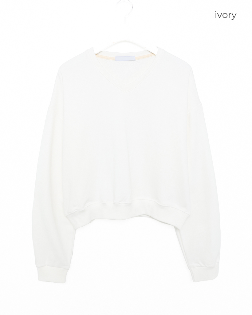 セミクロップドVネックスウェットシャツ | ファッション通販サイト NUGU