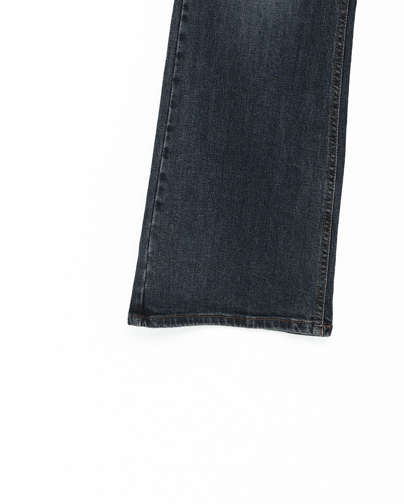 ブーツカットデニムパンツ | ファッション通販サイト NUGU