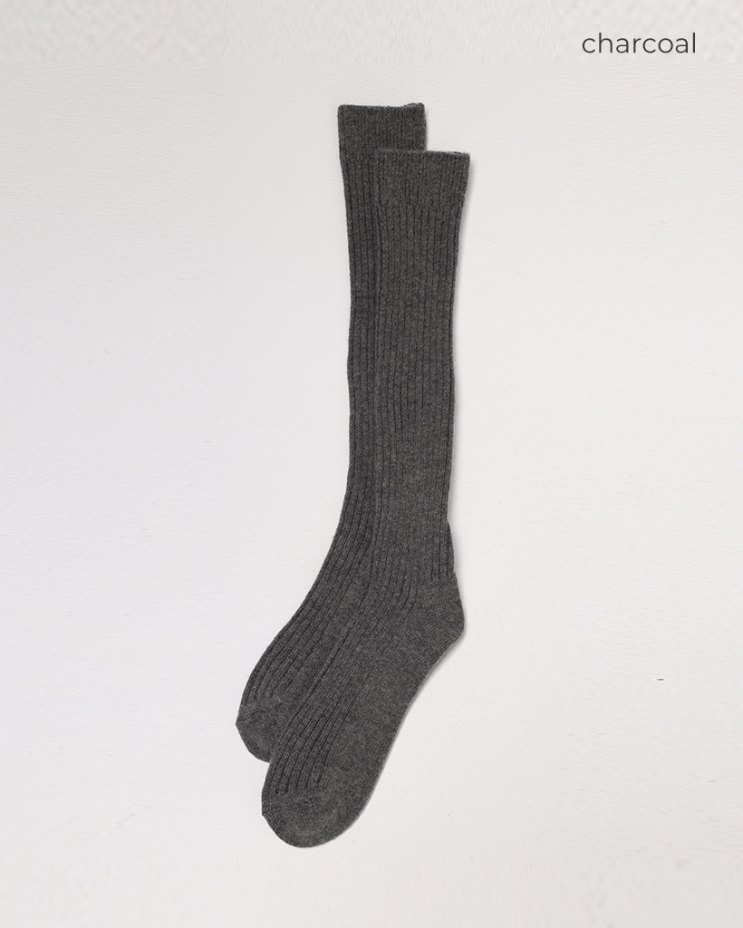 カシミヤニーハイソックス | ファッション通販サイト NUGU