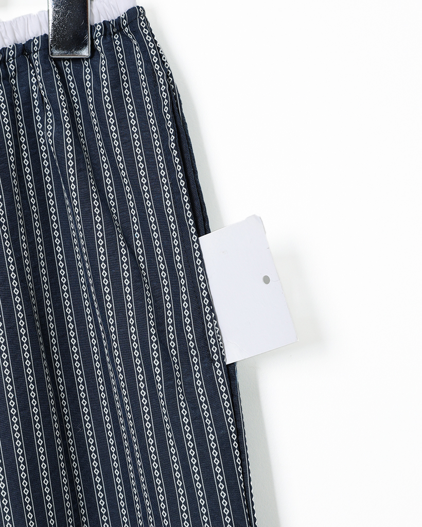 ストライプドローコードパンツ | ファッション通販サイト NUGU