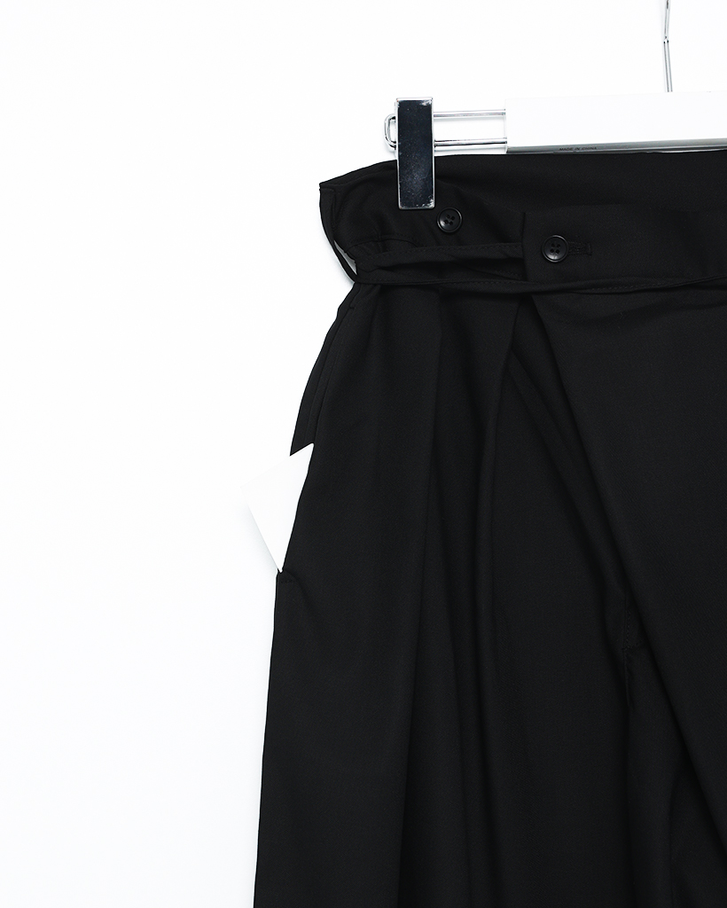 ツーボタンラップパンツ | ファッション通販サイト NUGU