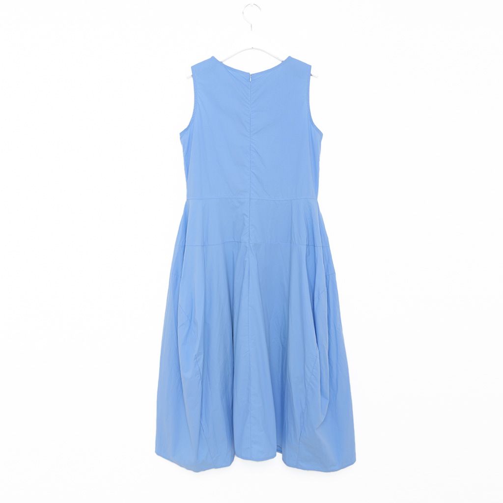 Blumarine ノースリーブワンピース クリーム Blumarine ノースリーブワンピース クリーム