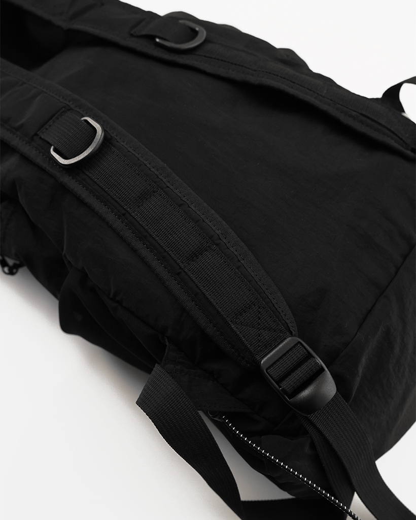 ブラック ラウンド型バックパック ナイロン×牛革コンビシリーズ リュックサック Mサイズ / Y'SACCS