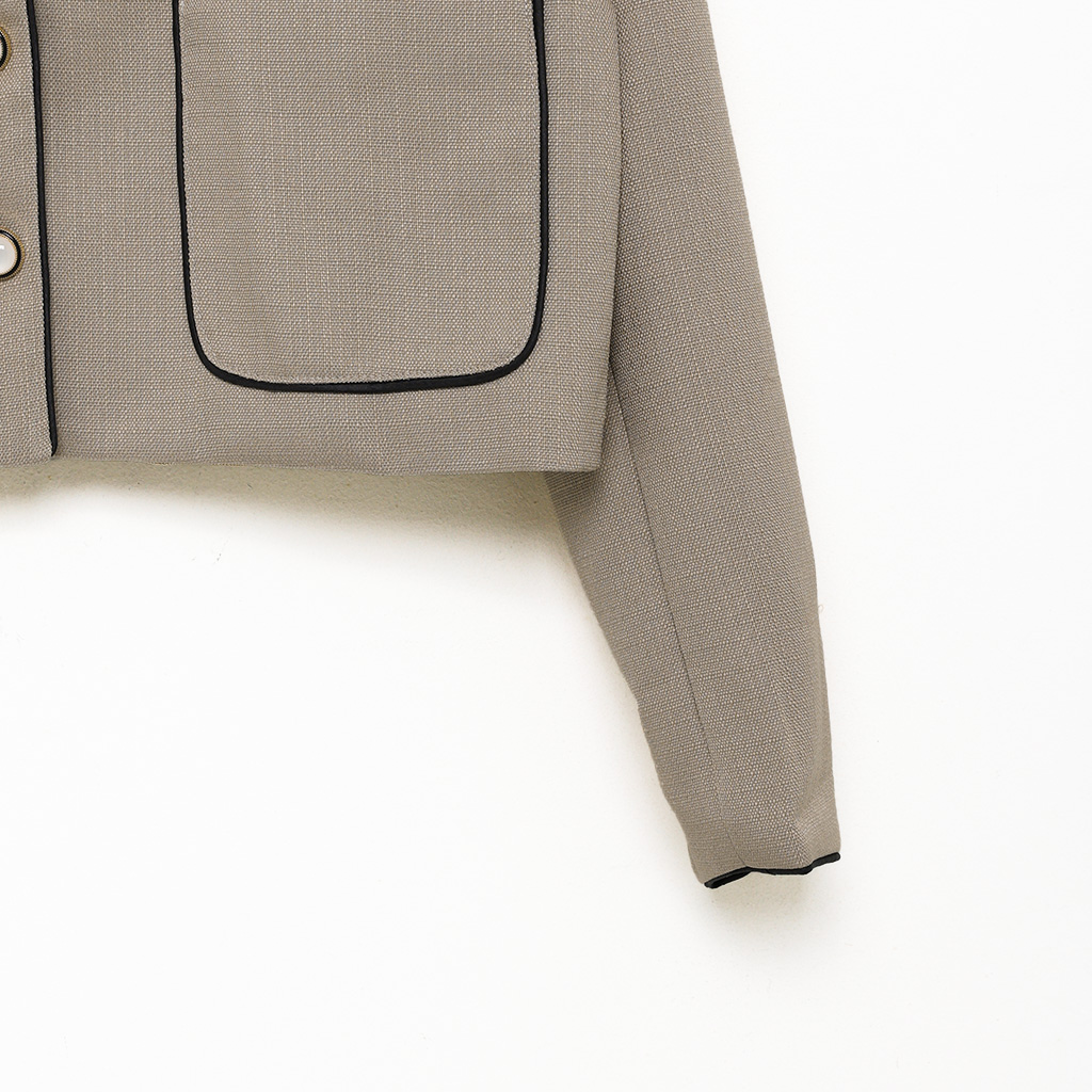 ラインポイントクロップドジャケット | ファッション通販サイト NUGU ラインポイントクロップドジャケット | ファッション通販サイト NUGU