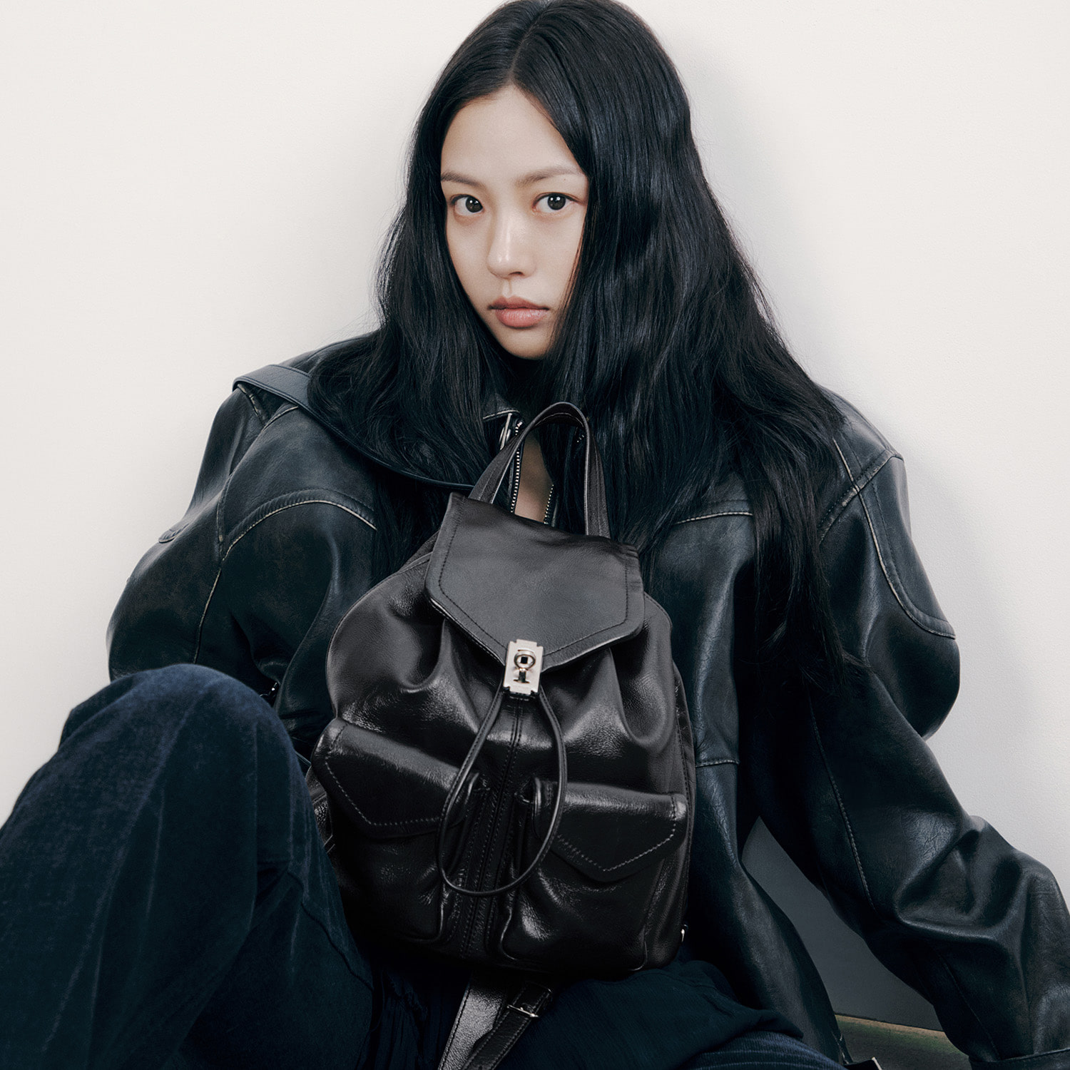 OCCAM DOUX DOUBLE POCKET BACKPACK M BLACK | ファッション通販