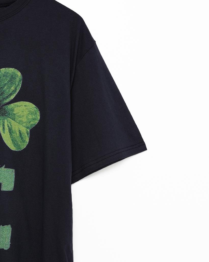 ユニセックス）クローバーラブハーフTシャツ | ファッション