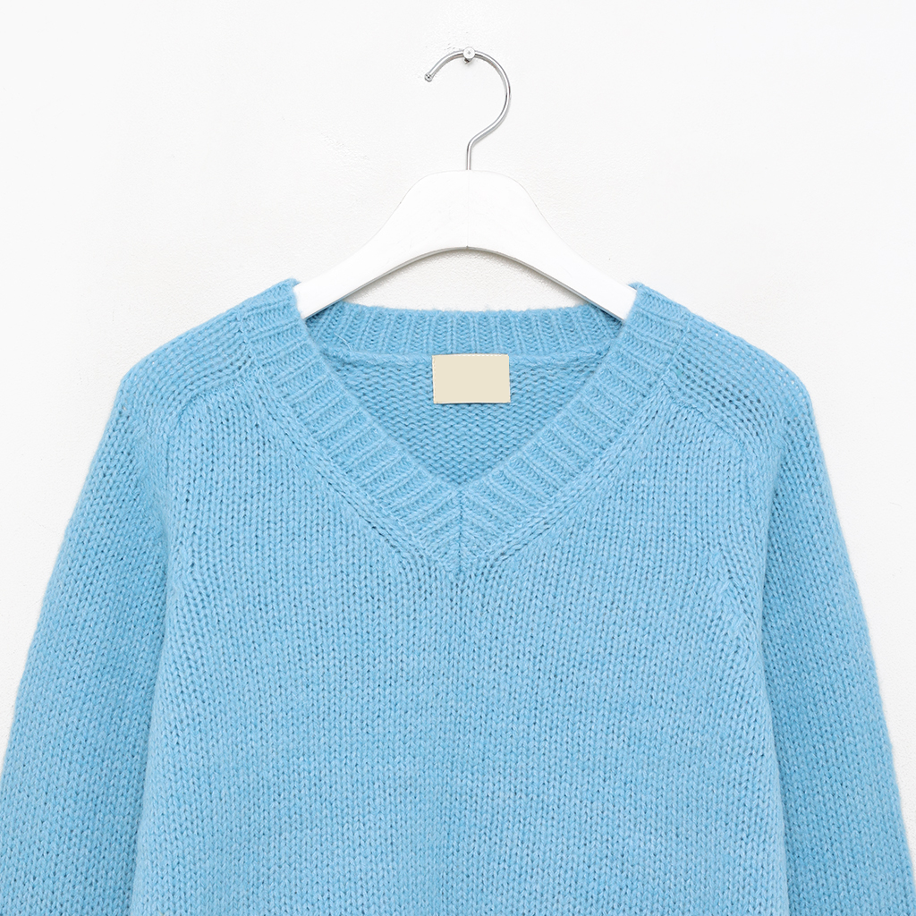 ビビットVネックニット | ファッション通販サイト NUGU