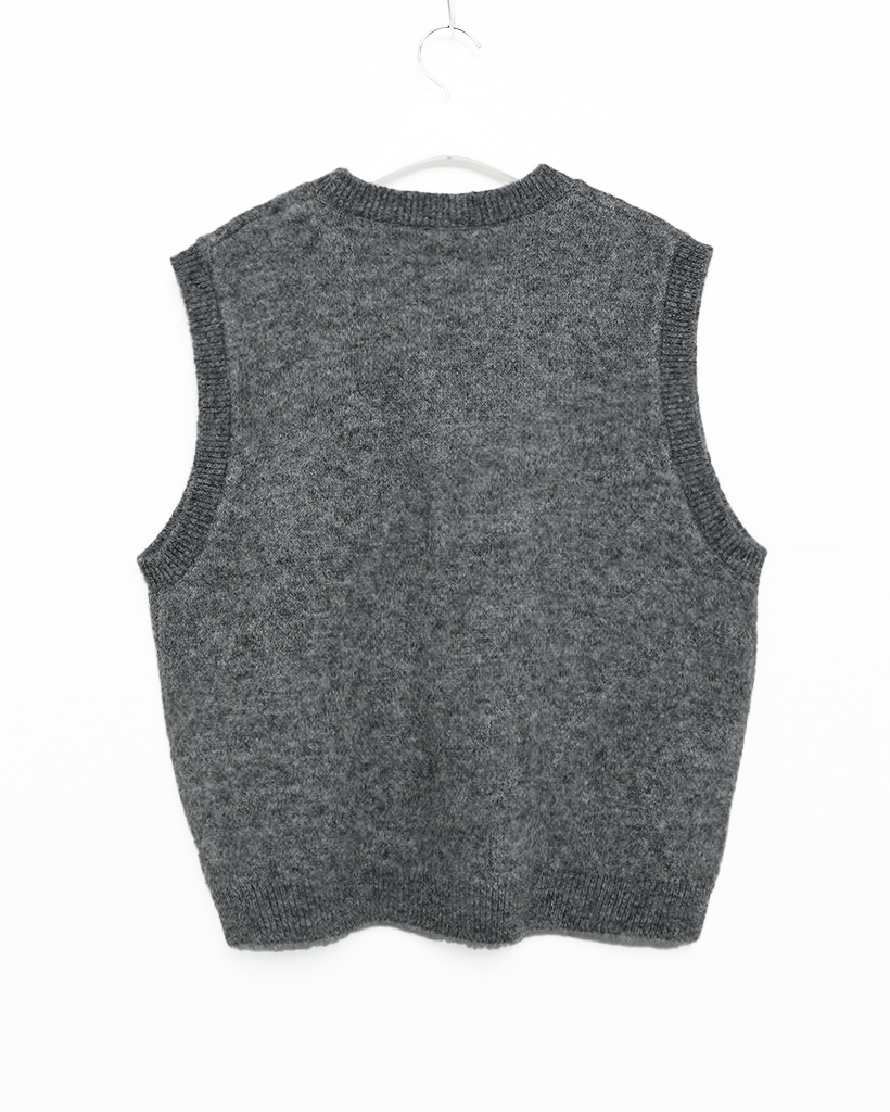 クマニットベスト | ファッション通販サイト NUGU