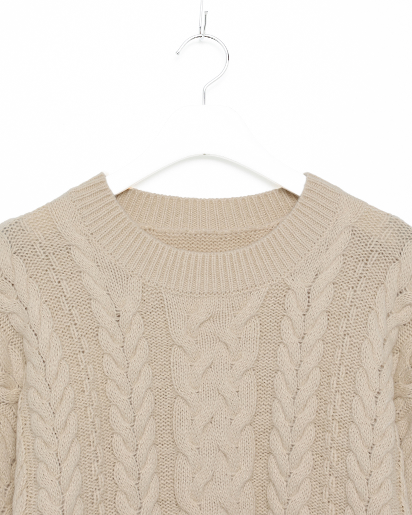 ケーブルニットセーター | ファッション通販サイト NUGU