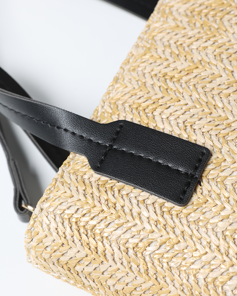 極美品 DES PRES デプレ ラタンハンドバッグ 定価30800円 極美品 DES PRES デプレ ラタンハンドバッグ 定価30800円 - メルカリ