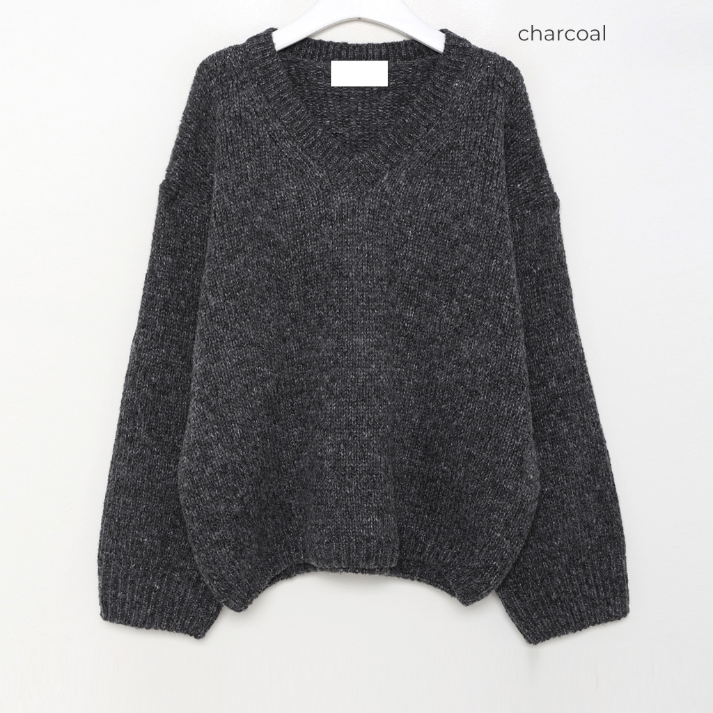 Vネックオーバーサイズニット | ファッション通販サイト NUGU