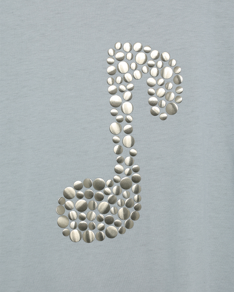 シルバーストーンスタッズオンプセミクロップドTシャツ
