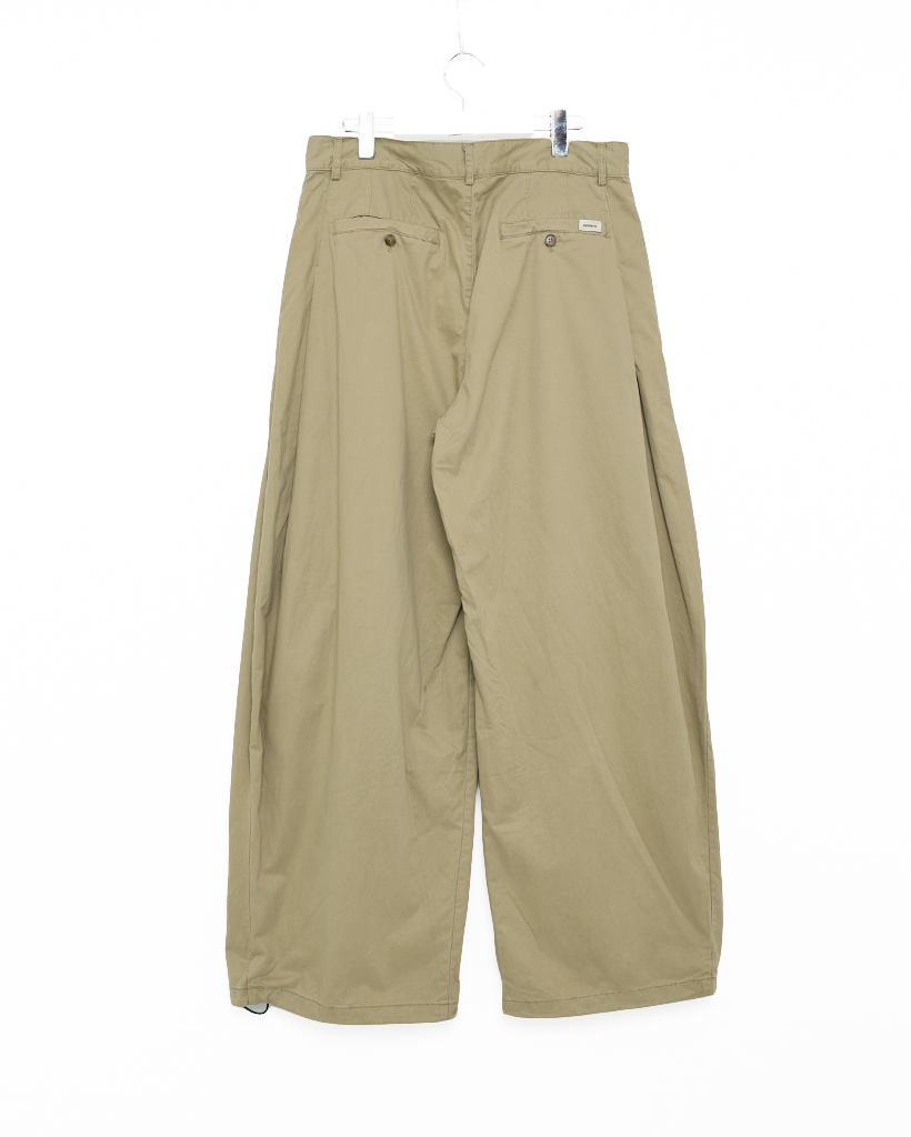 ワイドピンタックチノパンツ | ファッション通販サイト NUGU
