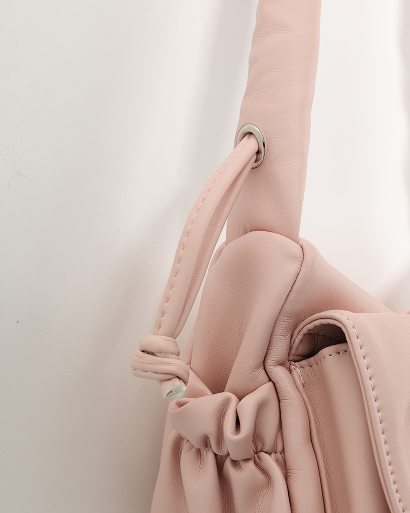 シャーリングリボンショルダーバッグ | ファッション通販サイト NUGU