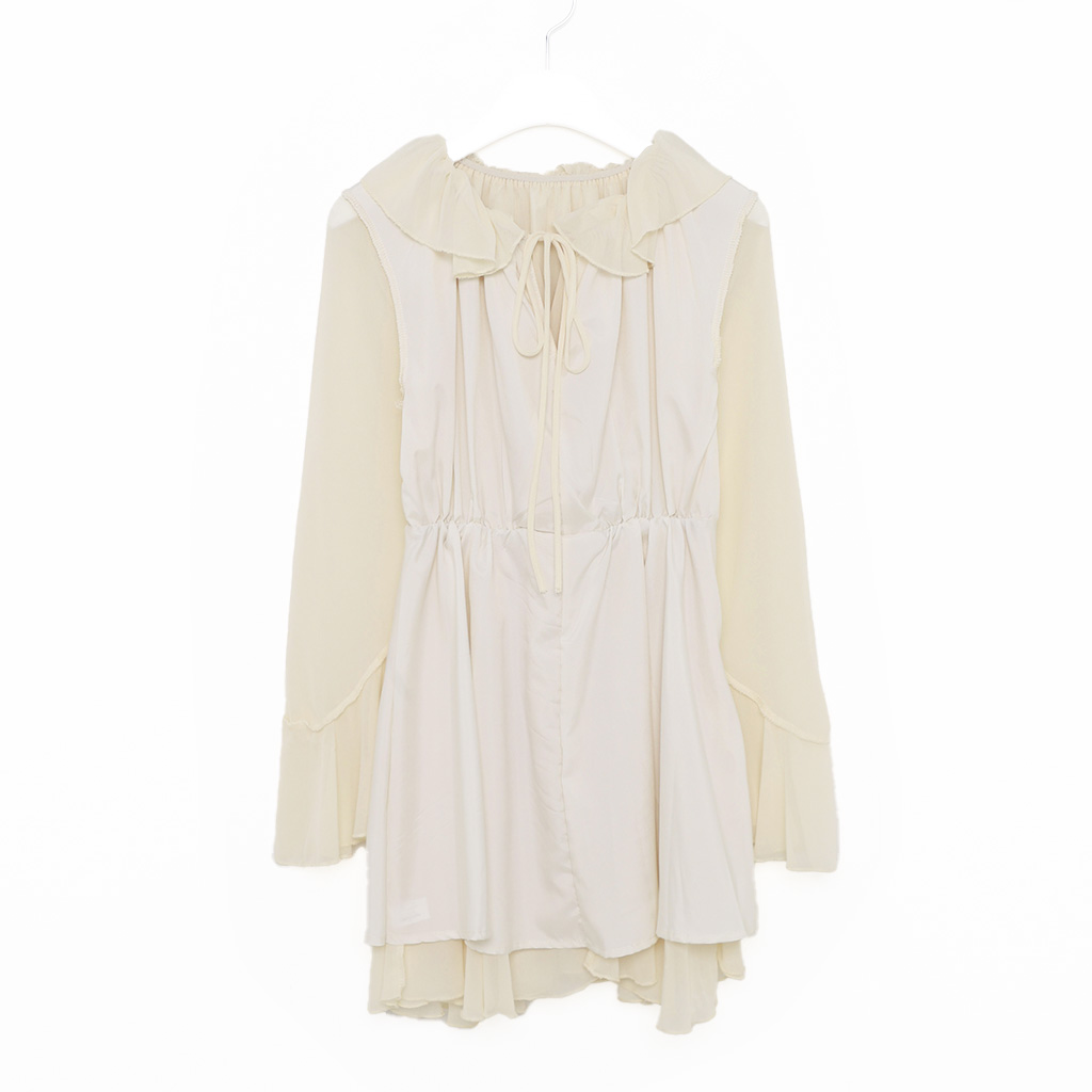 冬春大活躍⭐︎ミニフリルワンピース　普段使いにシンプルデザイン pumpkin port ワンピース フリル使い 襟付きミニワンピース